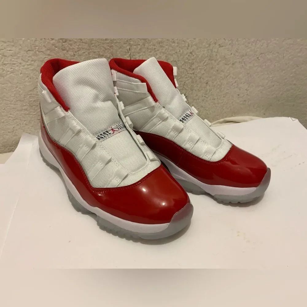 Nike Air Jordan 11 Retro "Cherry" CT8012-116 (2022) Size 7/40